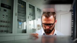 Vulnerabilidad Rockwell ArmorBlock: actualiza a firmware 3.013